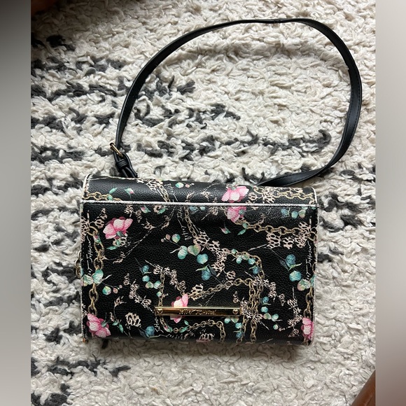 Vintage y2k Betsey Johnson Crossbody Bag with Bow & Adjustable Straps - Picture 6 of 8